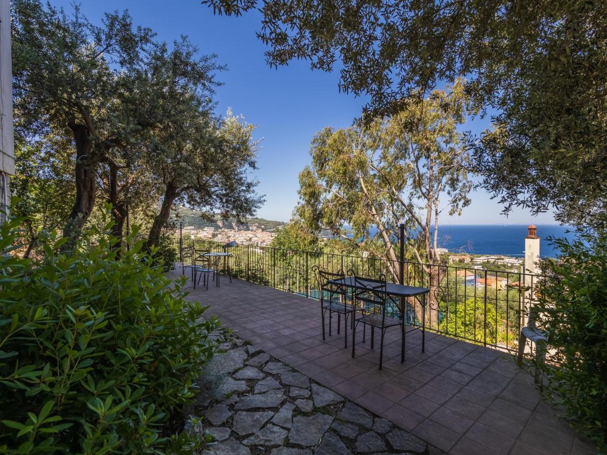 Ulivi Apt Villa Sorrento Exterior foto